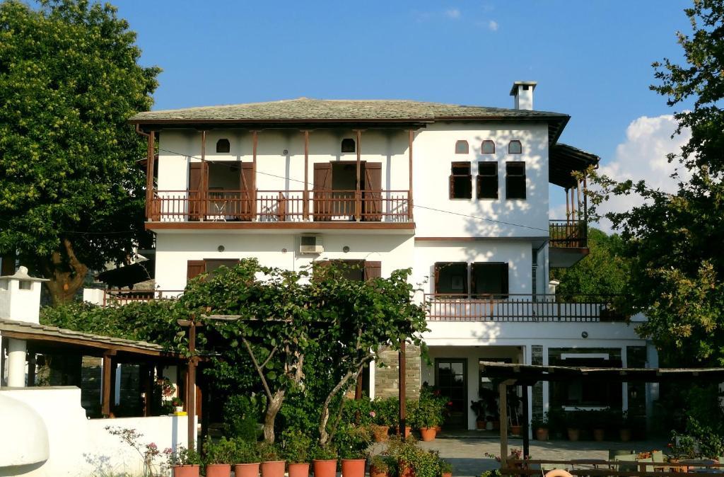 Hotel Vrionis Áyios Dhimítrios Esterno foto